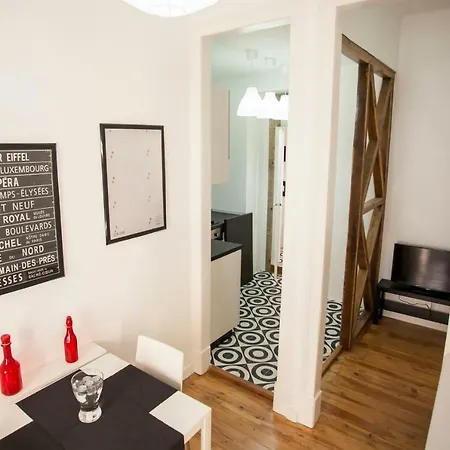 Cool Apartment *