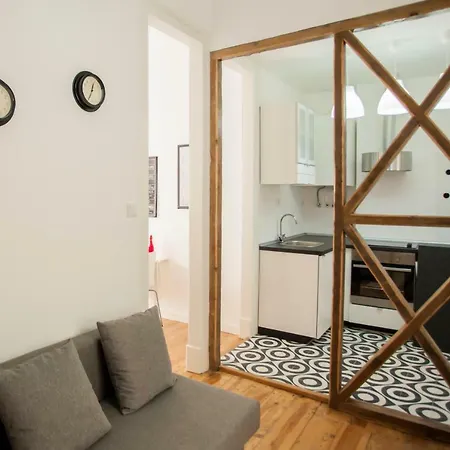 Cool Apartment Lisbon